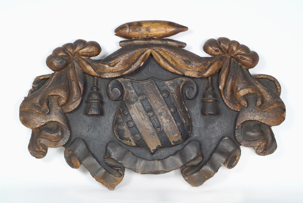 CAG.2379 Unknown, XVIII Carved and Gilded Coat of Arms, n.d., W 69 cm. Presented, John and Helena Mooney, 2008